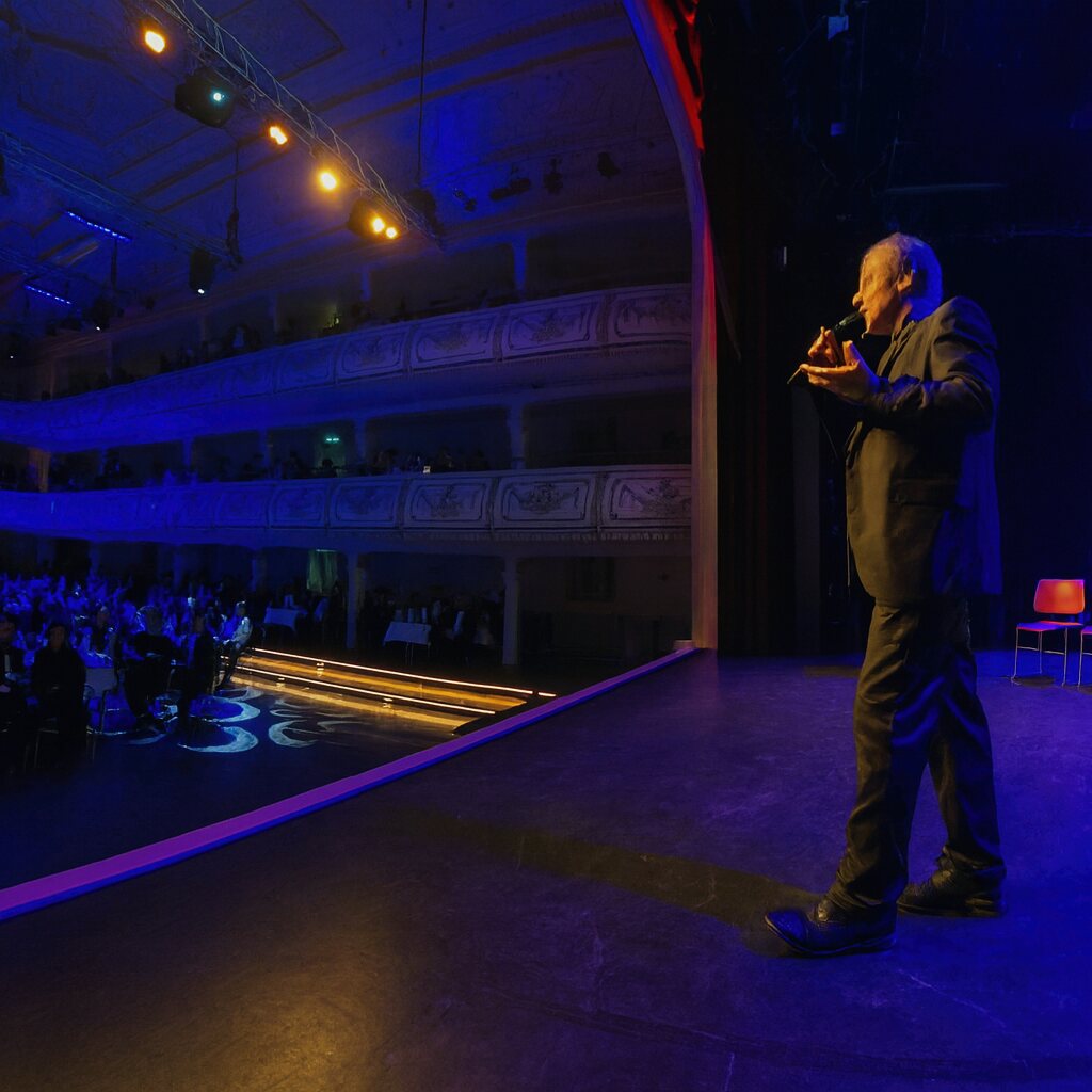 KUBUDO Hypnoseshow im Kaisersaal in Erfurt
